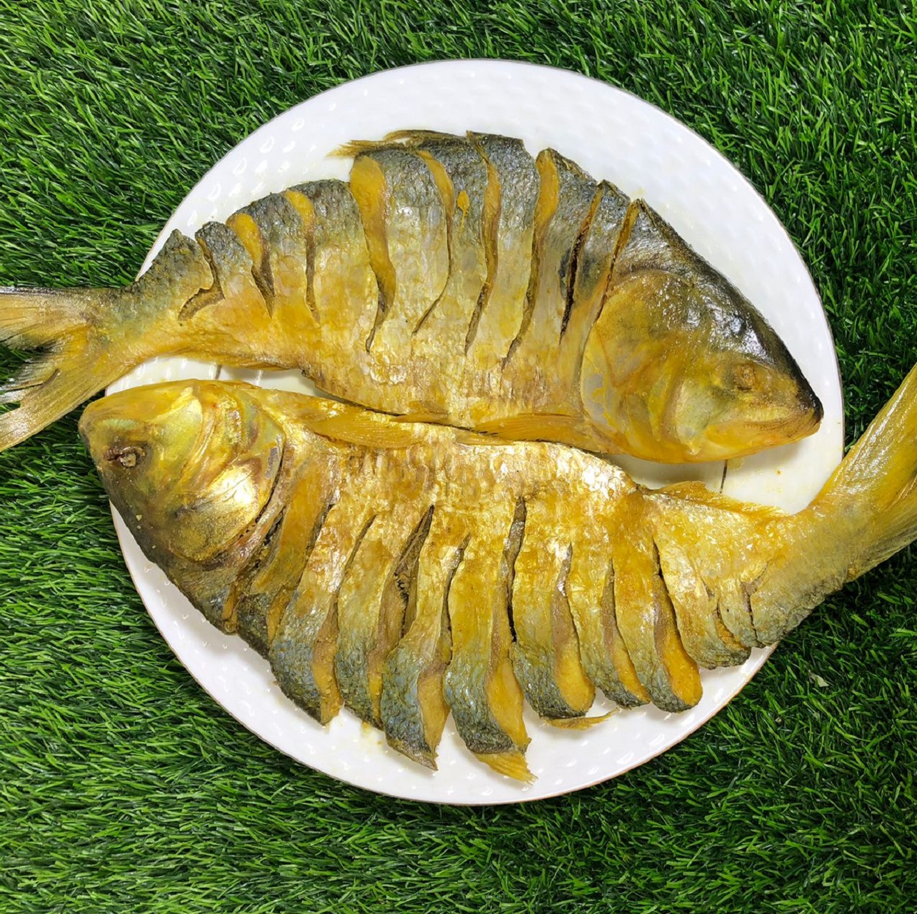 আস্ত নোনা ইলিশ